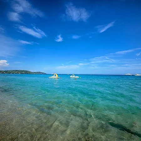 Sas Robrecht Kamp alanı Saint-Tropez